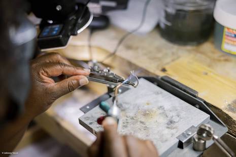 The jewelry making process at Tiffany & Co. requires skill, practice and experience. Image credit: ©DR
